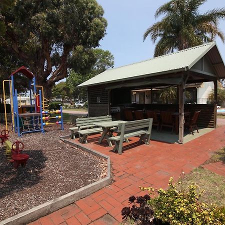 Lazy Acre Log Cabins Lakes Entrance Luaran gambar