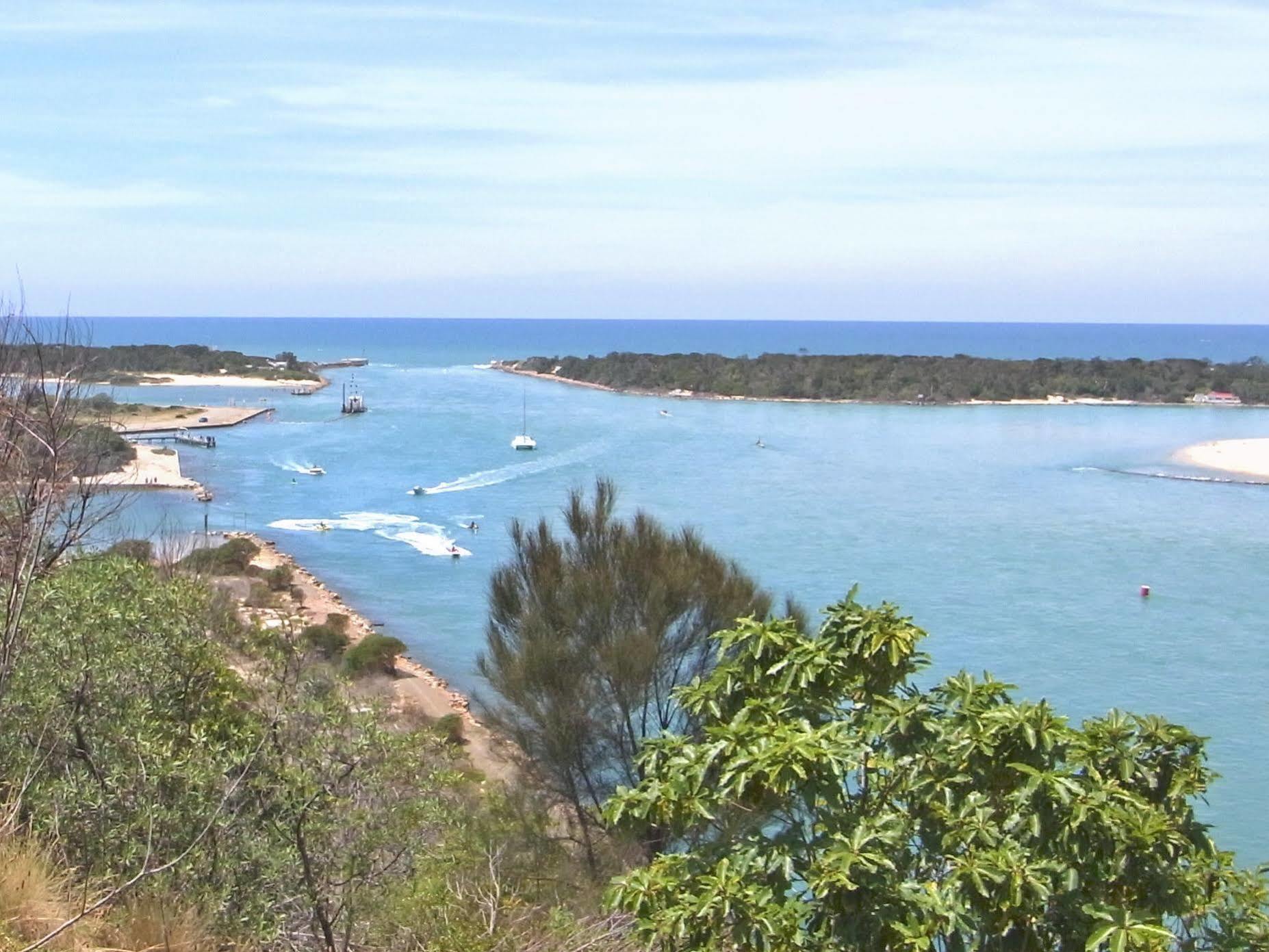 Lazy Acre Log Cabins Lakes Entrance Luaran gambar