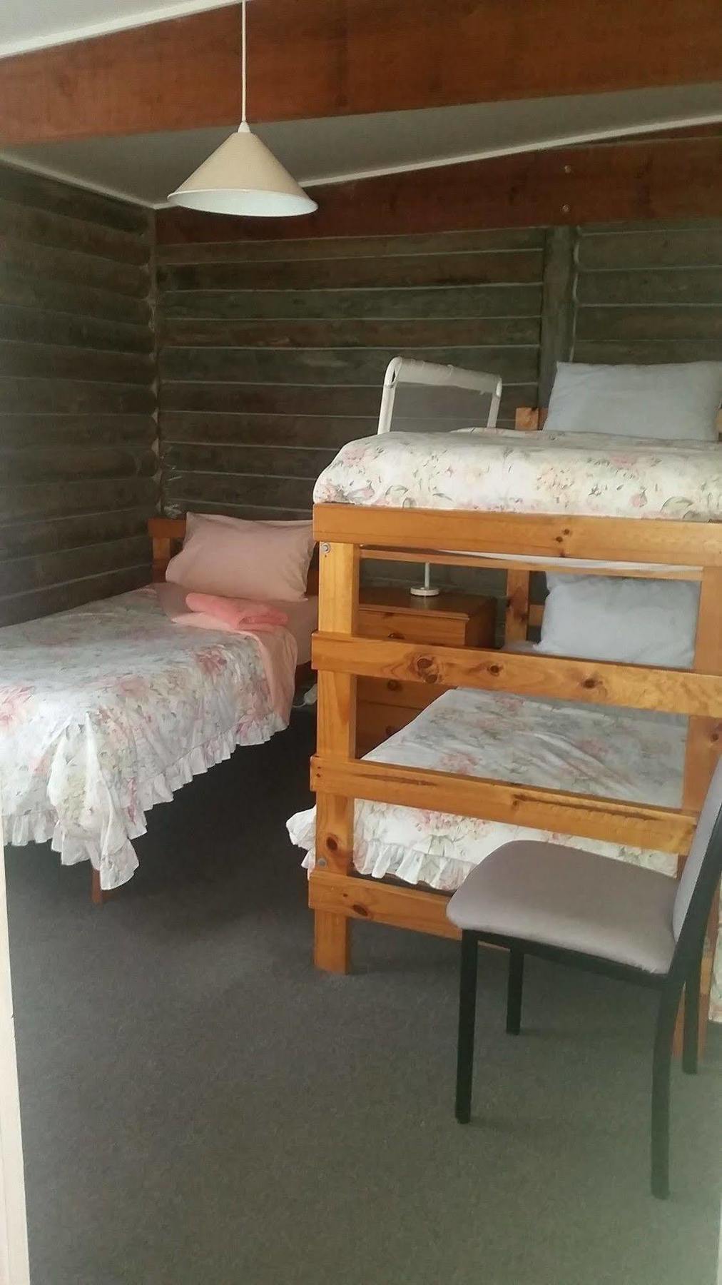 Lazy Acre Log Cabins Lakes Entrance Luaran gambar