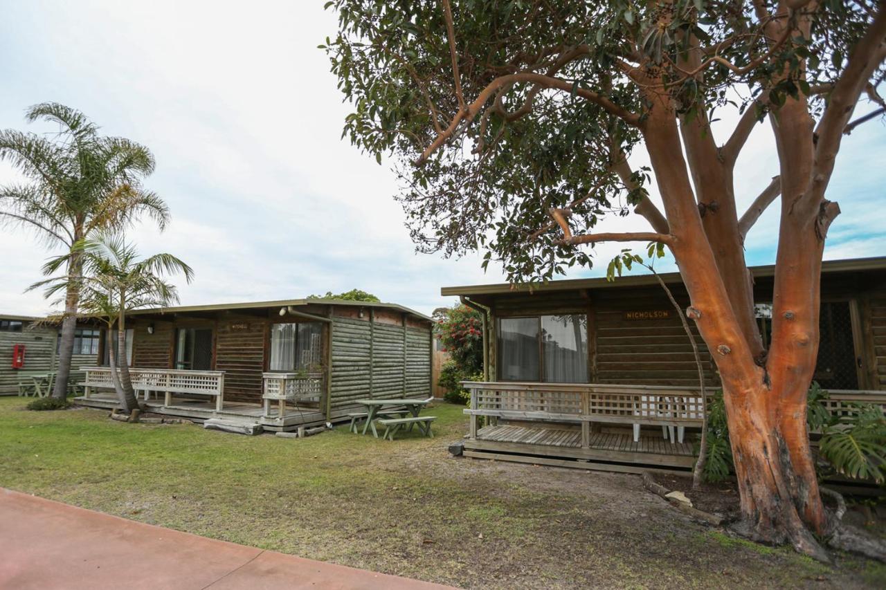 Lazy Acre Log Cabins Lakes Entrance Luaran gambar