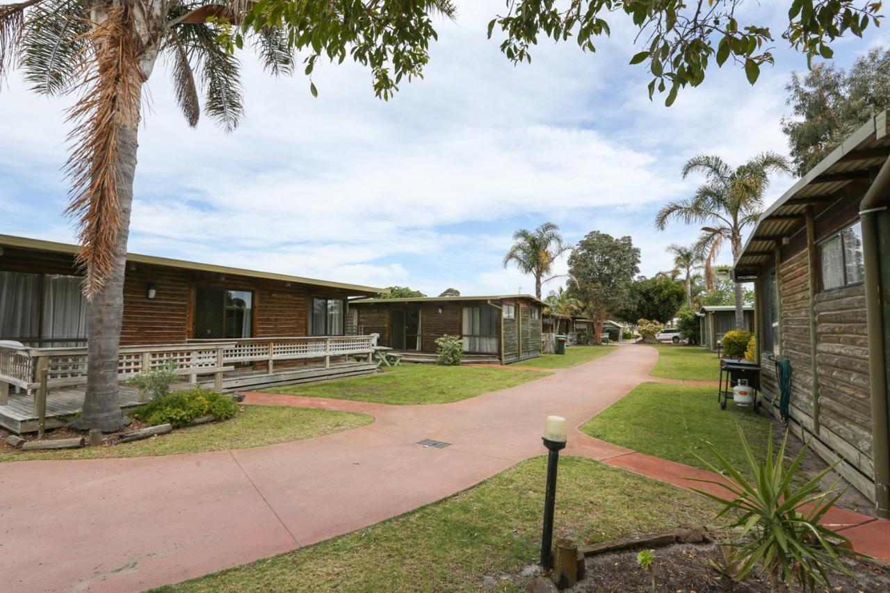 Lazy Acre Log Cabins Lakes Entrance Luaran gambar