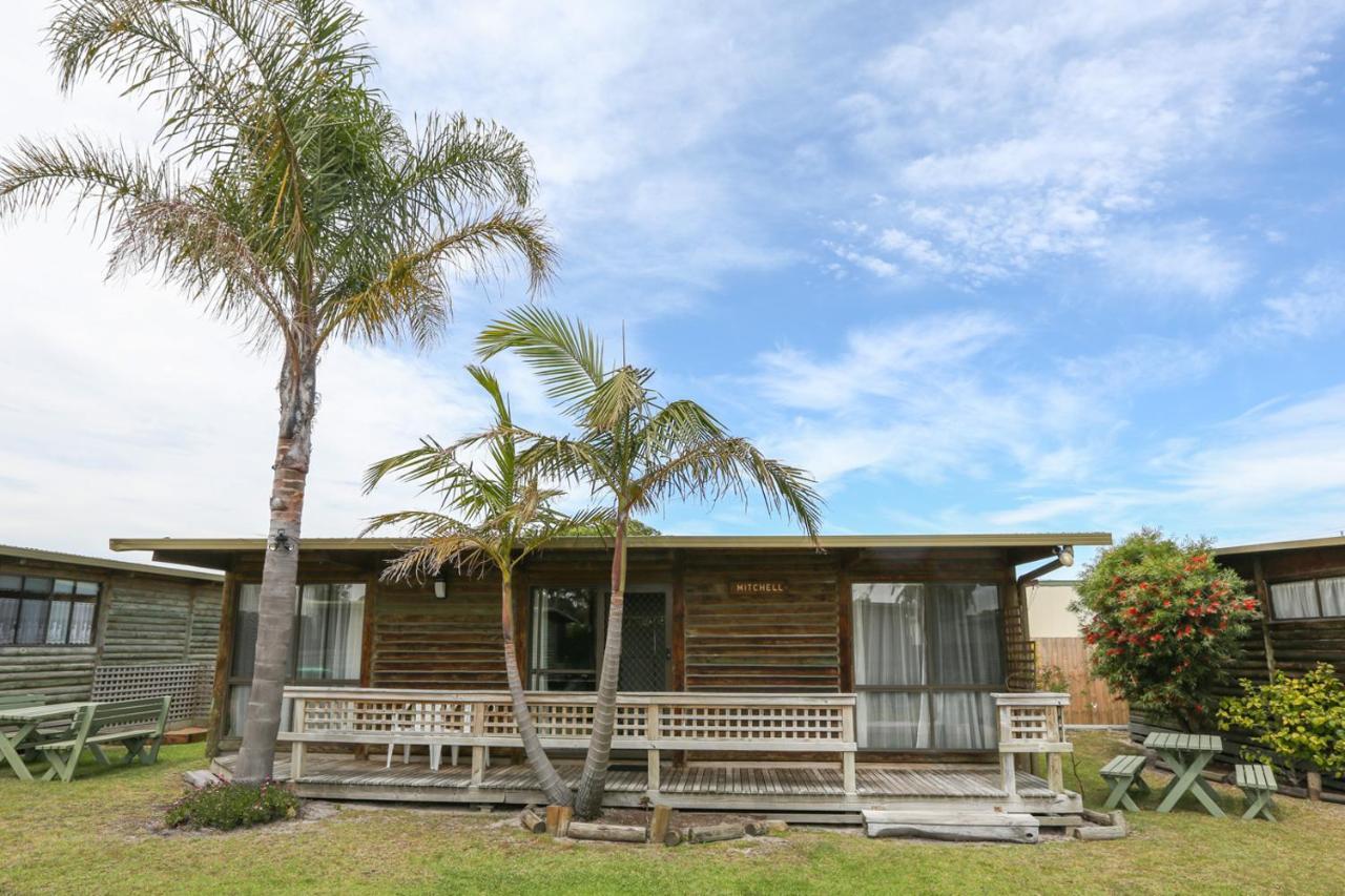 Lazy Acre Log Cabins Lakes Entrance Luaran gambar