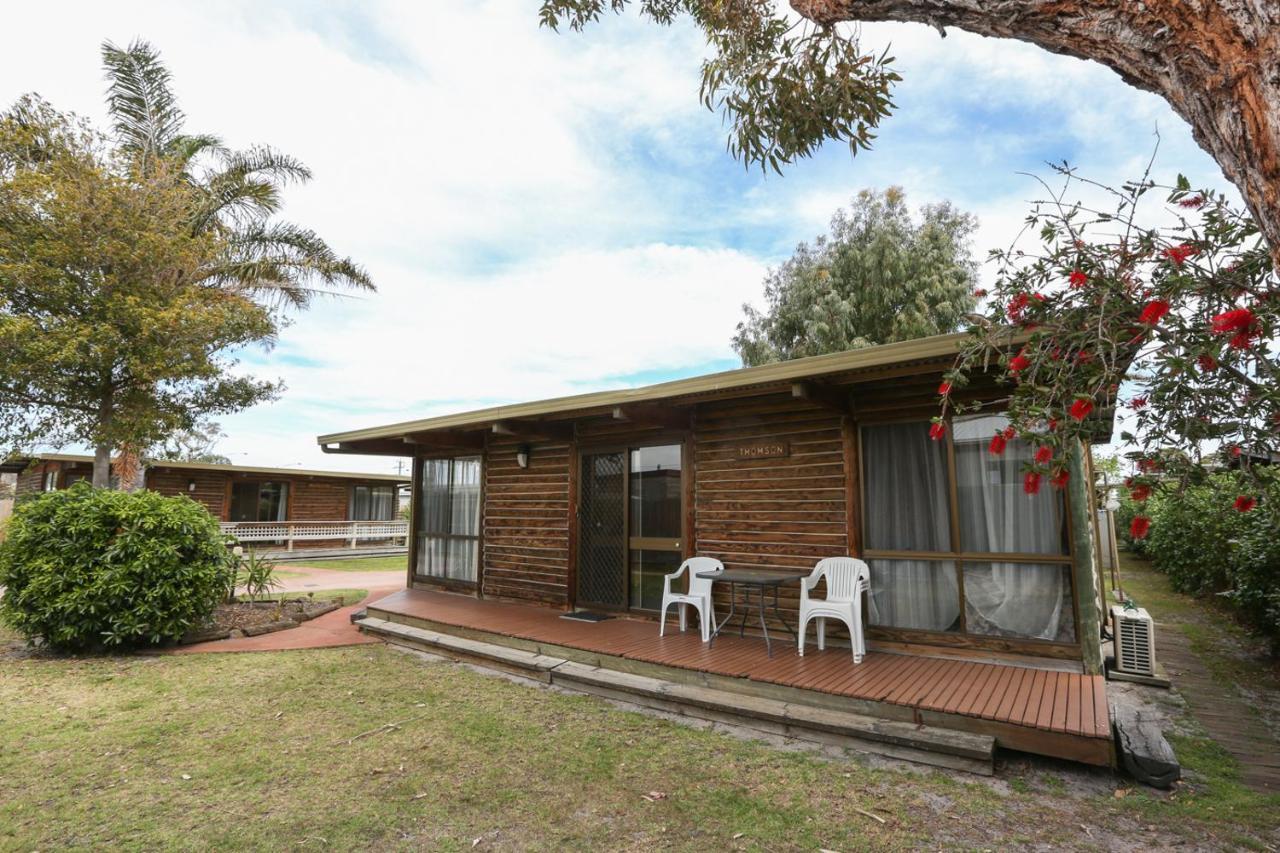 Lazy Acre Log Cabins Lakes Entrance Luaran gambar