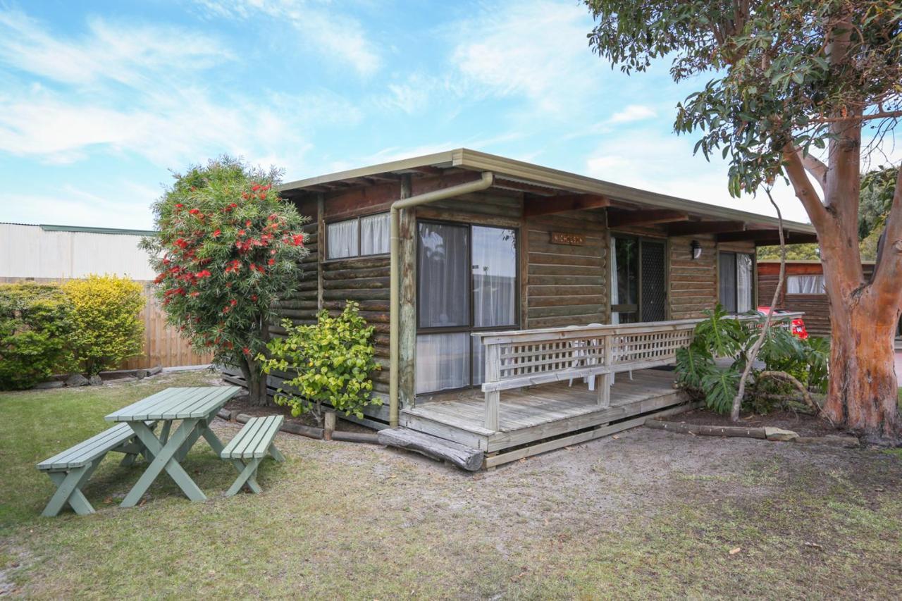 Lazy Acre Log Cabins Lakes Entrance Luaran gambar