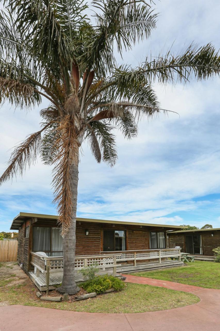 Lazy Acre Log Cabins Lakes Entrance Luaran gambar